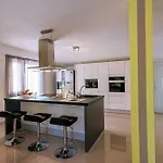 In 39121 Apartment