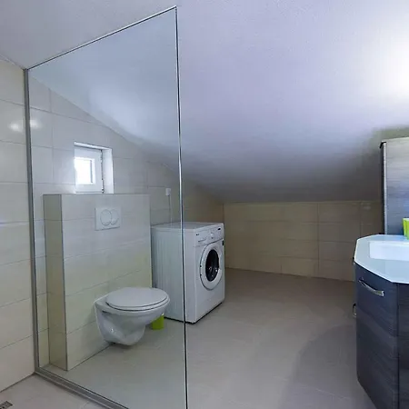 In 39121 Apartman *